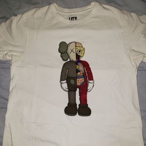 Uniqlo x Kaws Shirt (S)